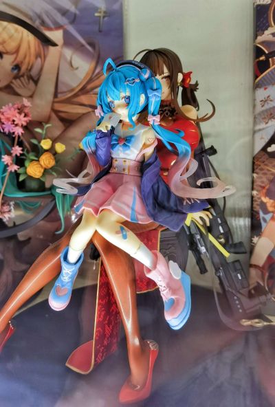 压泡面  初音未来   恋爱的水手服