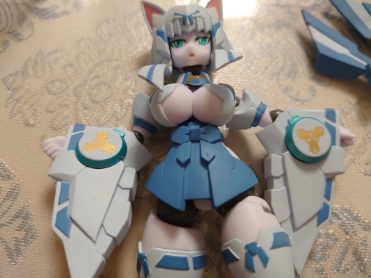 机械新人类 莉莉