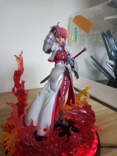 GUTTOKURU人形收藏系列12 魔法少女奈叶StrikerS シグナム Ver.2