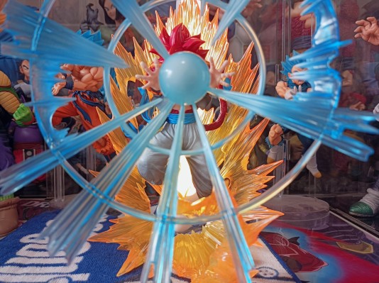 龙珠激斗7周年× FiguartsZERO [超激战] 合作 龙珠GT 悟吉塔 超级赛亚人4 究极全力赛亚人战士