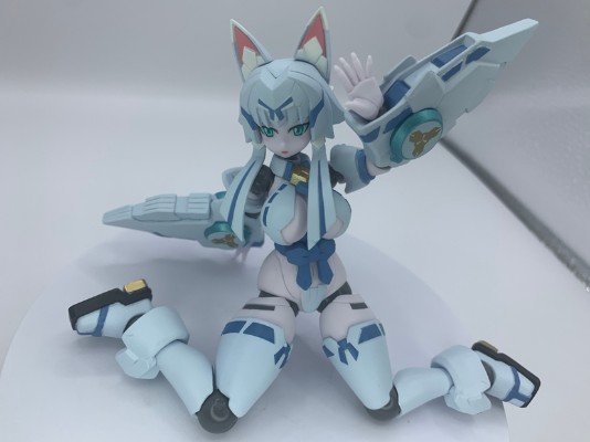 机械新人类 莉莉