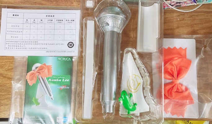 PROPLICA 超时空要塞F 雪莉·诺姆与李兰花的麦克风