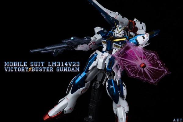 MG  1/100  高达基地限定   V2高达突击爆击型 Ka版  [钛金质感]