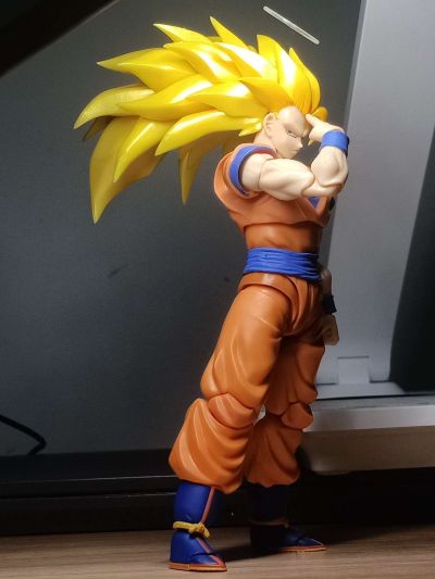 S.H.Figuarts  超级赛亚人3孙悟空