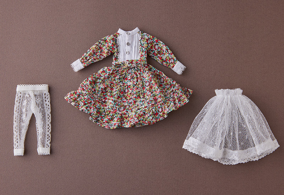 Harmonia humming 特别服装系列 （粉红色/蓝色/红色碎花连衣裙）