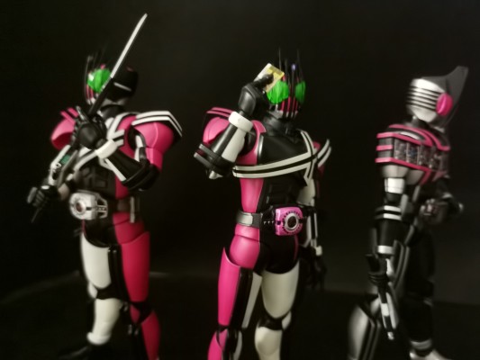 S.H.Figuarts(真骨雕制法) 假面骑士帝骑 假面骑士50周年纪念版