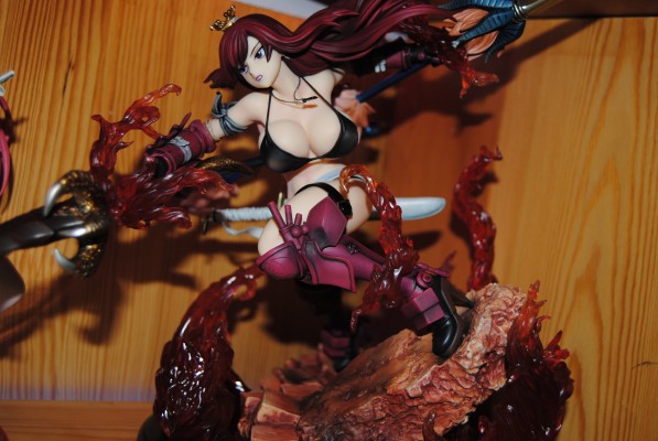 妖精的尾巴 艾尔莎・史卡雷特  骑士 异色版：红铠：