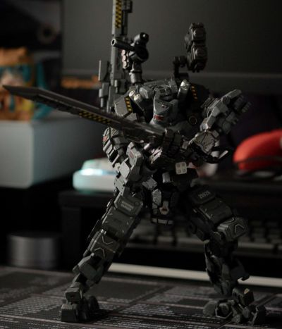 钢骨H09格斗机甲 银色守卫者