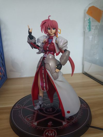 GUTTOKURU人形收藏系列12 魔法少女奈叶StrikerS シグナム Ver.2