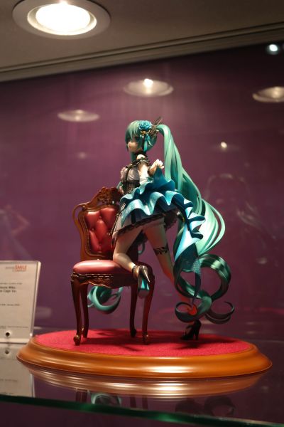 世界计划多彩舞台！feat. 初音未来 初音未来 Rose Cage