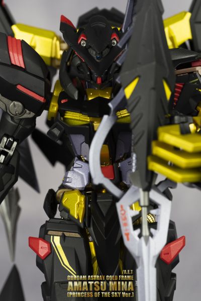 METAL BUILD 机动战士高达SEED  ASTRAY 天空的皇女 异端高达金色机天蜜娜