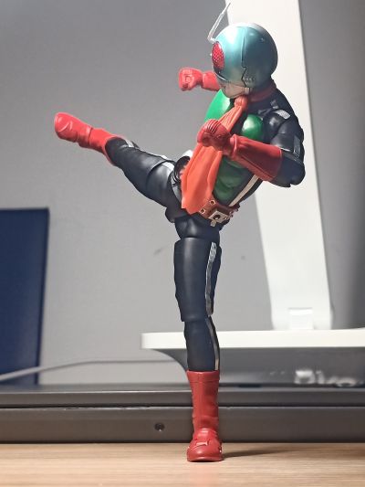 S.H.Figuarts(真骨雕制法) 假面骑士 假面骑士新2号 假面骑士50周年纪念版