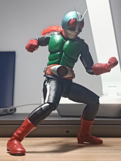 S.H.Figuarts(真骨雕制法) 假面骑士 假面骑士新2号 假面骑士50周年纪念版