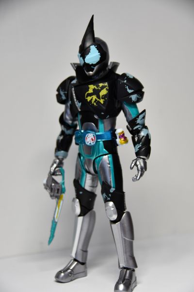 S.H.Figuarts 假面骑士艾比尔 蝙蝠基因 / 胡狼基因