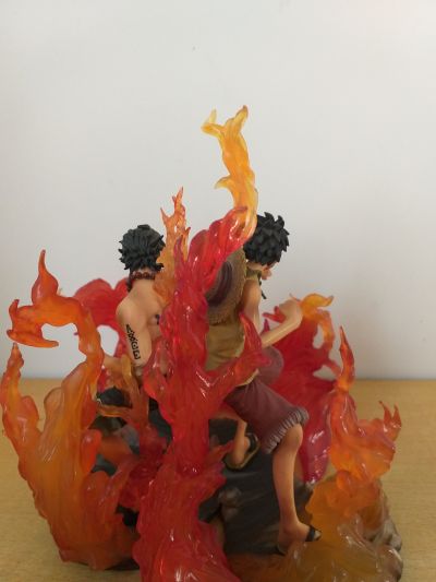 海贼王 ポートガス・D・エース DX Brotherhood Figure 