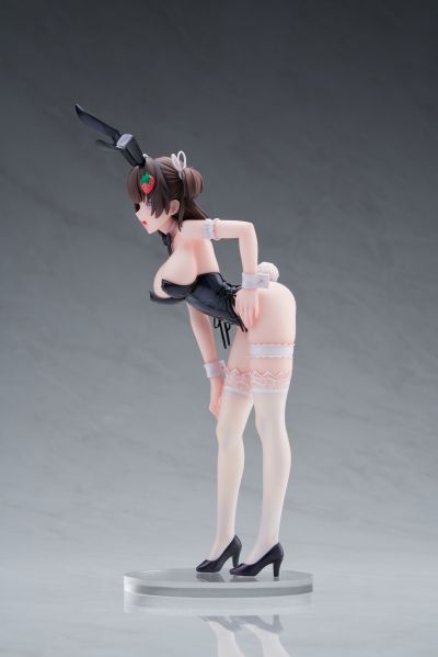 美山秋子 兔女郎 STD