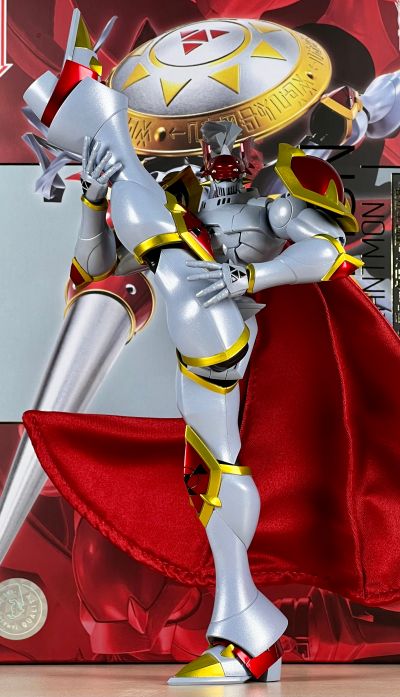 S.H.Figuarts 数码宝贝03 驯兽师之王 红莲骑士兽 -圣骑士重生-