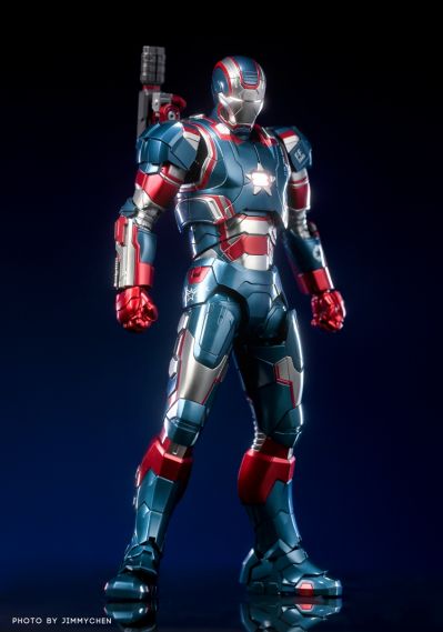 DLX  漫威 无限传奇 钢铁爱国者