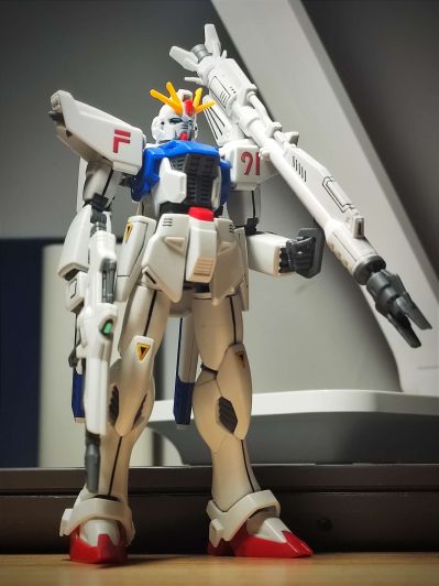 HGUC 1/144 	机动战士高达F91  高达F91