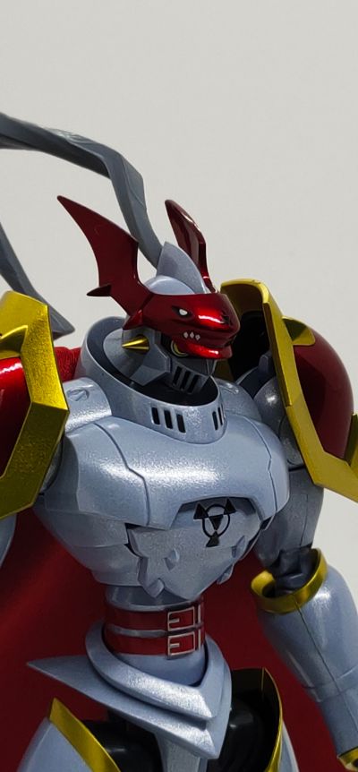 S.H.Figuarts 数码宝贝03 驯兽师之王 混沌骑士兽