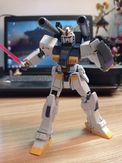 HGUC 机动战士高达0079：吉翁最前线 RX-78-6高达六号机 泥岩