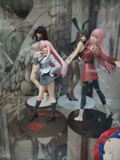 DARLING in the FRANXX 零二 ~校服~