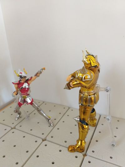 圣斗士圣衣神话 金牛座阿鲁迪巴