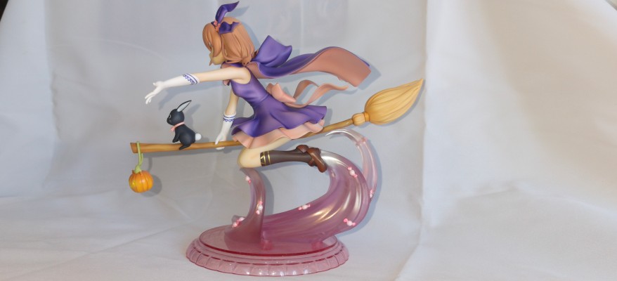 请问您今天要来点兔子吗？BLOOM 保登心爱 (奇幻万圣节)