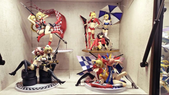 命运/异章 尼禄·克劳狄乌斯 与 玉藻前 TYPE-MOON赛车女郎