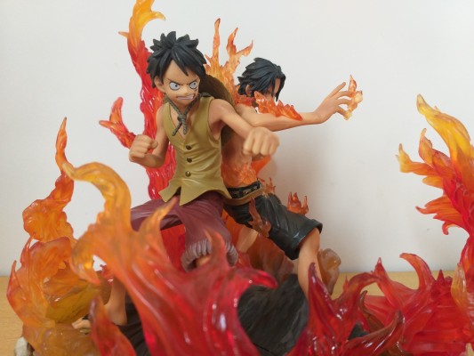 海贼王 ポートガス・D・エース DX Brotherhood Figure 