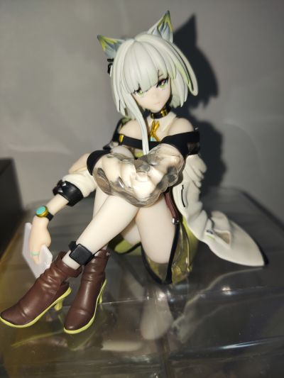 压泡面手办 明日方舟 凯尔希