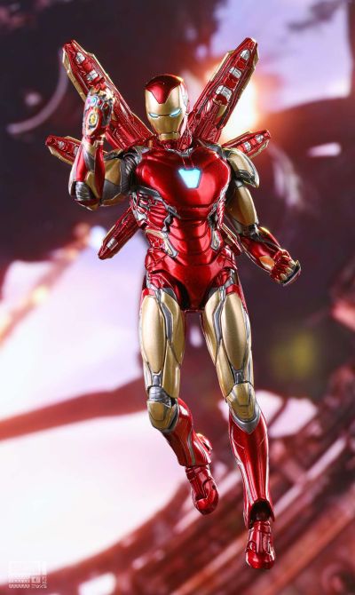 MAFEX 编号136 复仇者联盟4：终局之战 钢铁侠 85号装甲