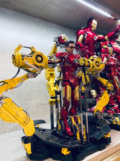 电影杰作 复仇者联盟 反浩克装甲 (DX版)