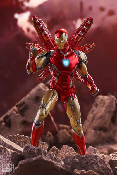 MAFEX 编号136 复仇者联盟4：终局之战 钢铁侠 85号装甲