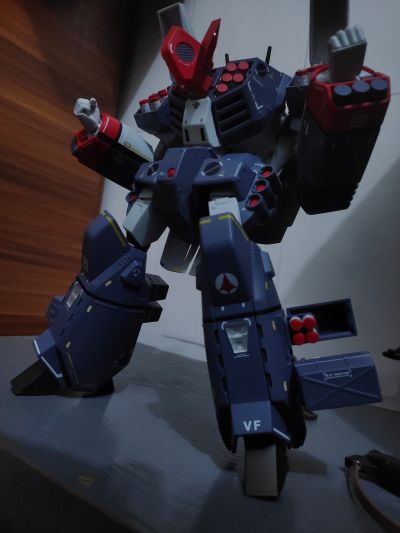 DX超合金 超时空要塞 VF-1J 装甲女武神(一条辉专用机)