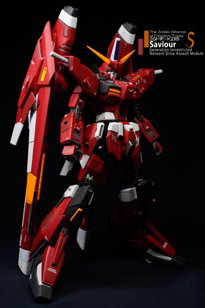 HG 1/144 救世高达