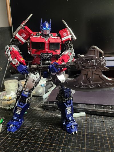 大黄蜂 擎天柱 地球形态