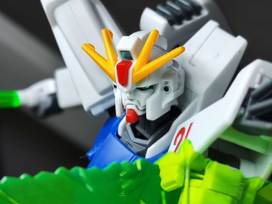 HGUC 1/144 	机动战士高达F91  高达F91