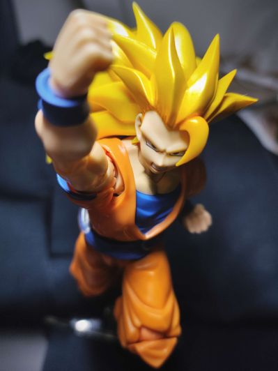 S.H.Figuarts  超级赛亚人3孙悟空