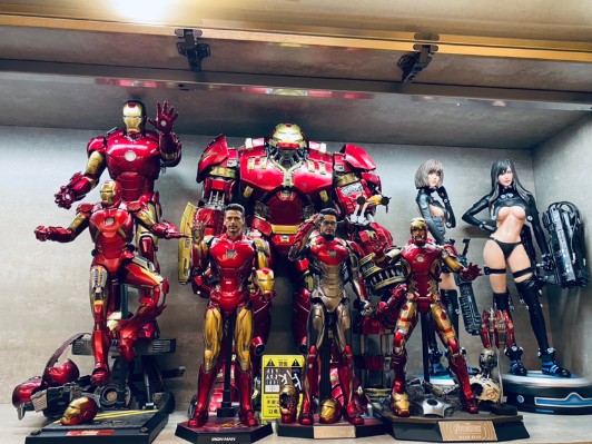 电影杰作 复仇者联盟 反浩克装甲 (DX版)