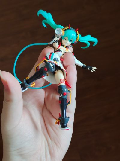 figma#SP-130 Good Smile Racing 初音未来 Racing 2020 Ver.