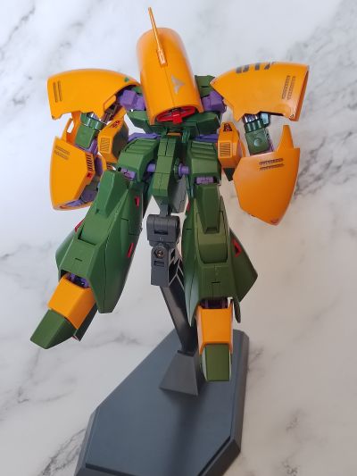 HGUC 1/144 	阿斯曼