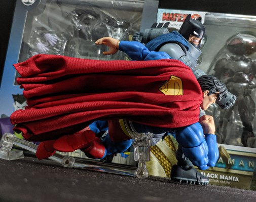 MAFEX 编号161  蝙蝠侠：黑暗骑士归来  超人