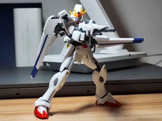 HGUC 1/144 	机动战士高达F91  高达F91