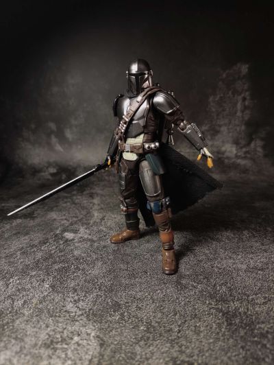 S.H.Figuarts 星球大战：曼达洛人 曼达洛人（丁·贾林）