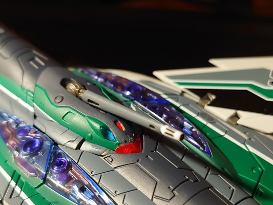 DX超合金   超时空要塞DELTA  绝对LIVE  VF-31AX 卡伊洛斯 进阶型 (伯格·康瓦尔特专用机)