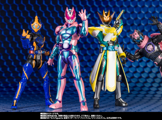 S.H.Figuarts  假面骑士莱伊布 蝙蝠基因 / 胡狼基因