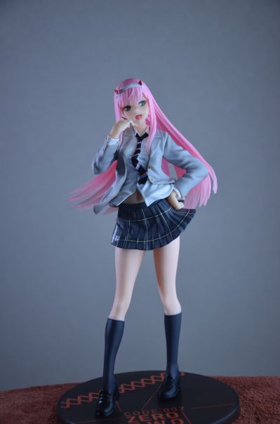 DARLING in the FRANXX 零二 ~校服~