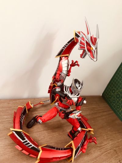 SO-DO CHRONICLE 假面骑士龙骑 深红之龙 与 黑暗之翼套装