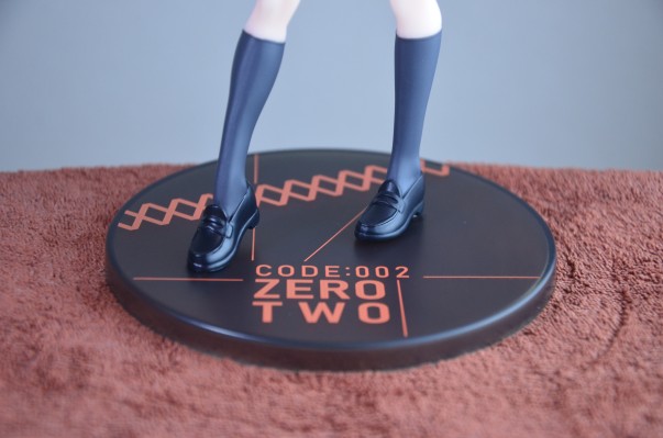 DARLING in the FRANXX 零二 ~校服~